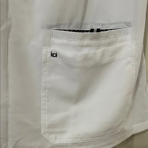 White Koi Scrub Top EUC - Picture 5 of 5